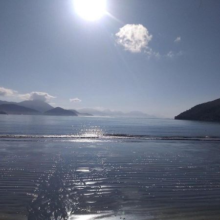 Apartamento Com Piscina Churrasqueira Em Ubatuba Appartement Buitenkant foto