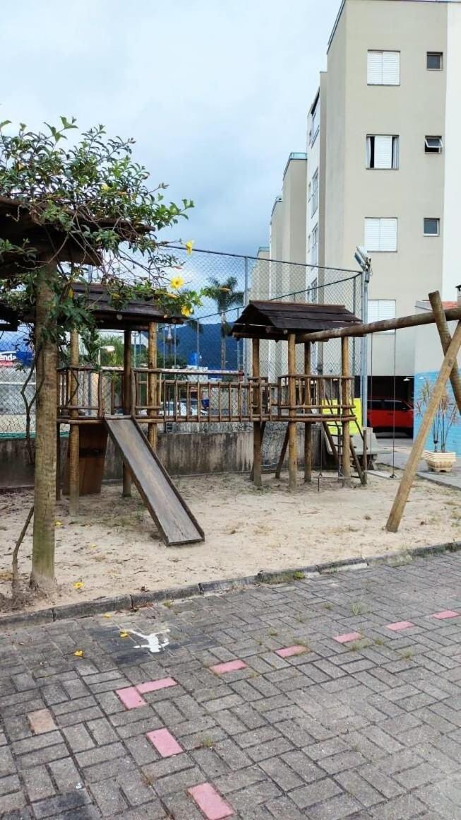 Apartamento Com Piscina Churrasqueira Em Ubatuba Appartement Buitenkant foto