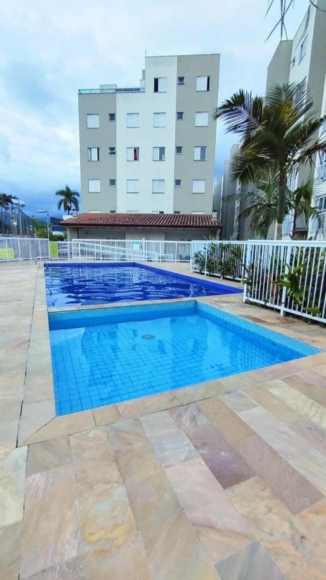 Apartamento Com Piscina Churrasqueira Em Ubatuba Appartement Buitenkant foto